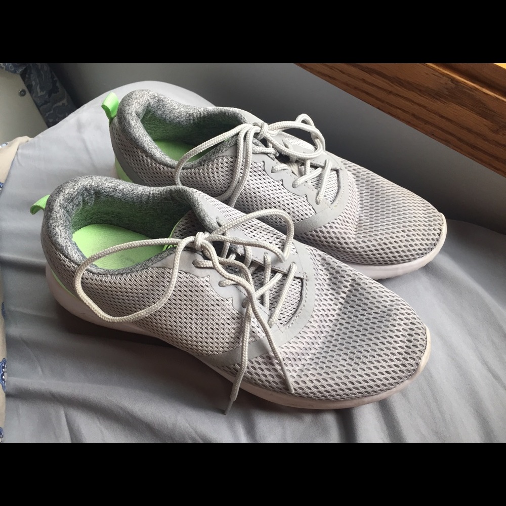 Champion Gray Tennis Shoes